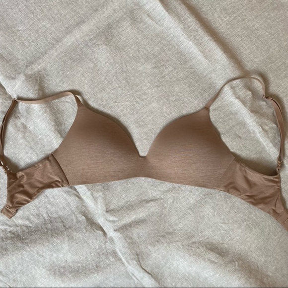 Victoria’s Secret Lightly Lined Wireless T-Shirt Bra Nude 32B - Picture 1 of 9